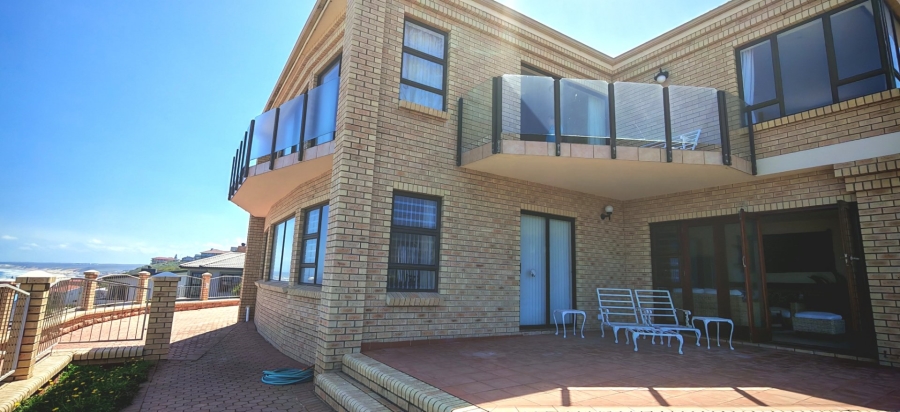 3 Bedroom Property for Sale in Dana Bay Western Cape